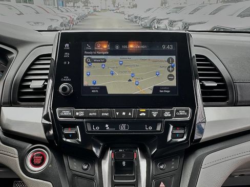 Used 2018 Honda Odyssey EX-L image 27