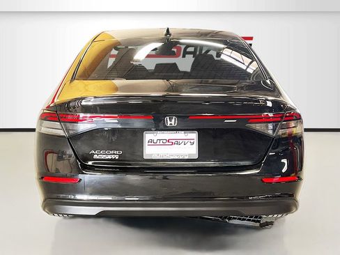 Used 2025 Honda Accord SE image 6