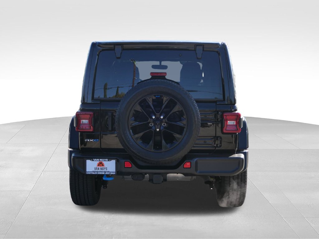 Certified 2023 Jeep Wrangler Unlimited Sahara w/ Cold Weather Group AWD/4WD image 6