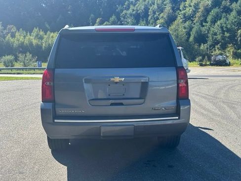 Used 2018 Chevrolet Suburban Premier AWD/4WD image 6