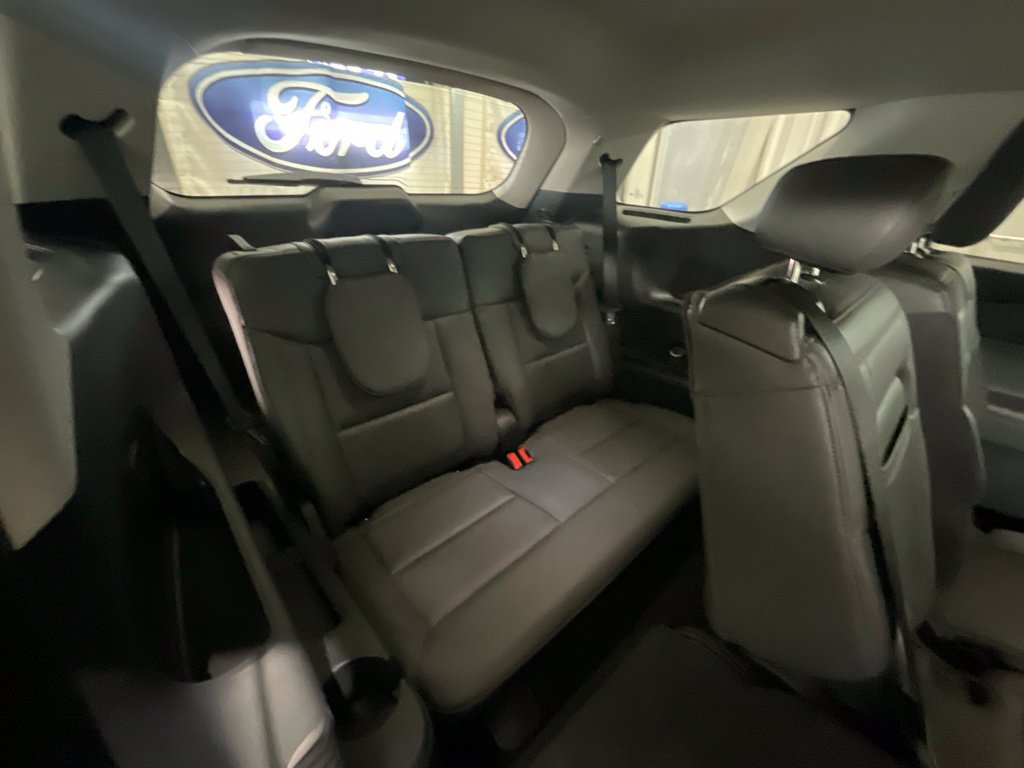 Used 2026 Ford Explorer Active w/ Active Comfort Package RWD image 17