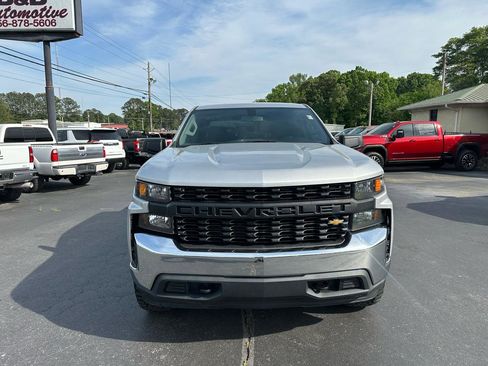 Used 2020 Chevrolet Silverado 1500 W/T w/ Z71 Off-Road Package image 2