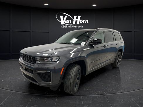 New 2026 Jeep Grand Cherokee L Limited w/ Limited Altitude Package AWD/4WD image 7
