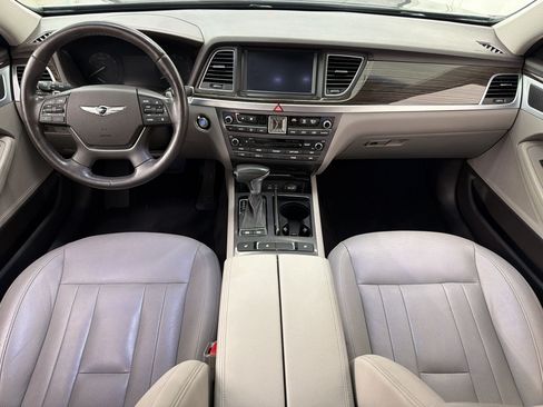 Used 2018 Genesis G80 3.8 AWD/4WD image 15