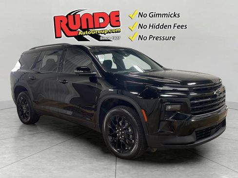 Used 2025 Chevrolet Traverse LT w/ Midnight/Sport Edition AWD/4WD image 8
