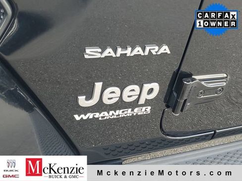 Used 2022 Jeep Wrangler Unlimited Sahara w/ LED Lighting Group AWD/4WD image 29
