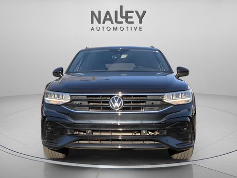 Used 2023 Volkswagen Tiguan SE R-Line image 9