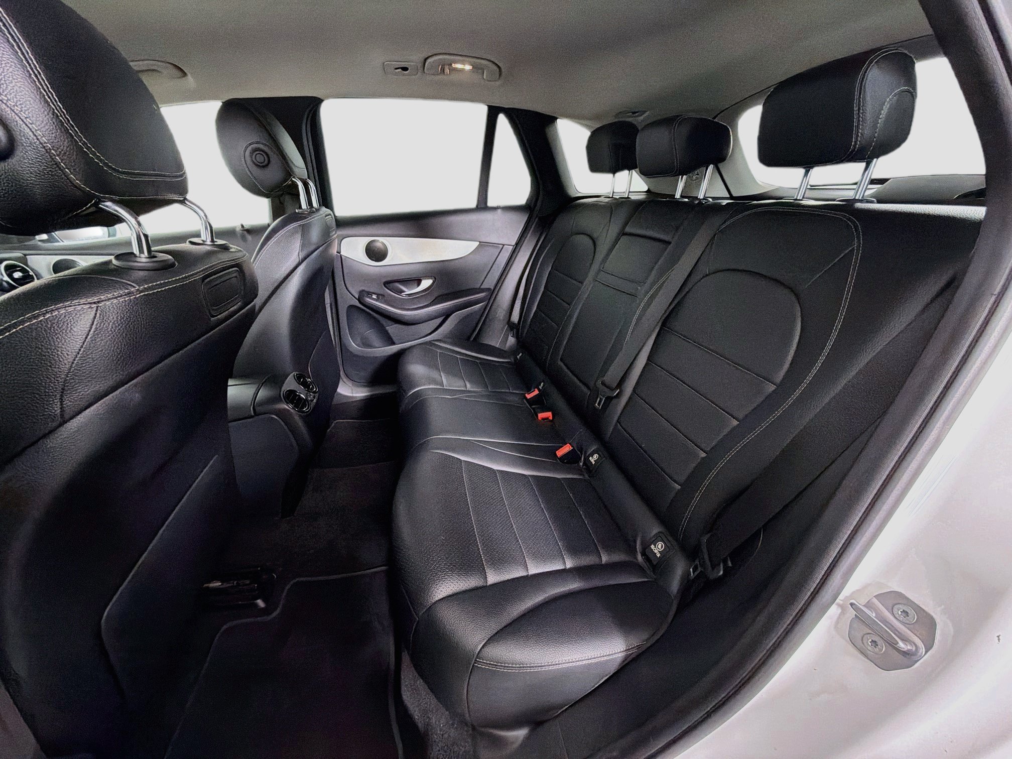 Used 2019 Mercedes-Benz GLC 300 image 27