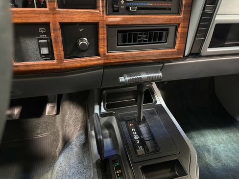 Used 1994 Jeep Cherokee Country AWD/4WD image 80