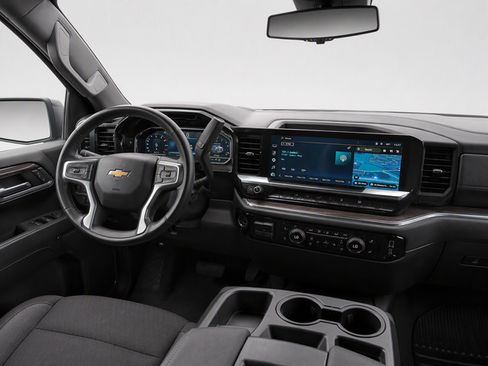 Used 2025 Chevrolet Silverado 1500 LT RWD image 9