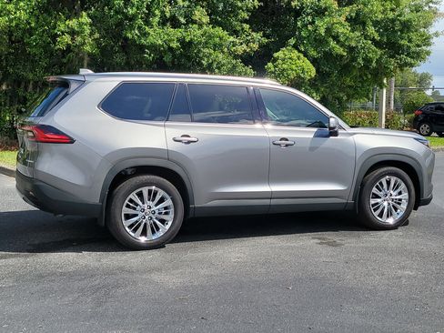Certified 2026 Toyota Grand Highlander AWD image 8