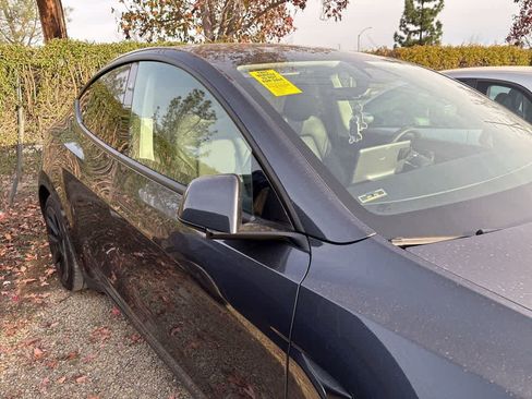 Used 2024 Tesla Model Y Long Range image 5