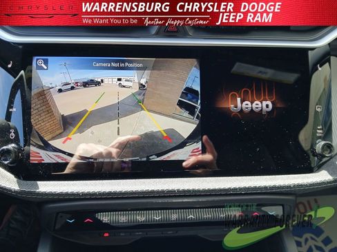 New 2026 Jeep Cherokee Laredo image 21