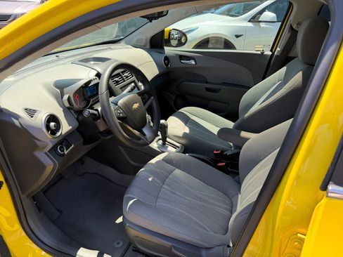 Used 2016 Chevrolet Sonic LT w/ LT Promotional Package FWD image 21