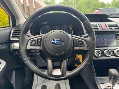 Used 2017 Subaru Crosstrek 2.0i Premium image 10
