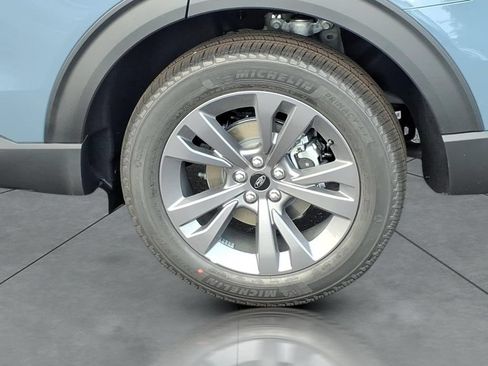 New 2026 Ford Explorer Active w/ Active Comfort Package AWD/4WD image 4