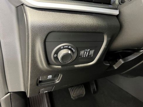 New 2025 Jeep Grand Cherokee Laredo X w/ Luxury Tech Group I image 19