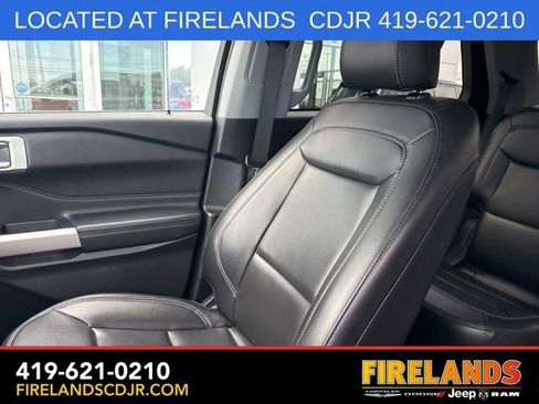 Used 2023 Ford Explorer XLT w/ Equipment Group 202A AWD/4WD image 29