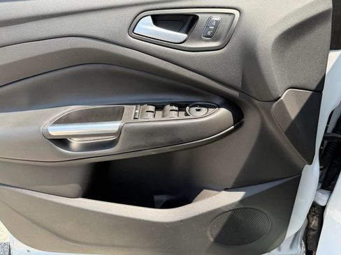 Used 2018 Ford Escape SE w/ SE Sport Appearance Package AWD/4WD image 33