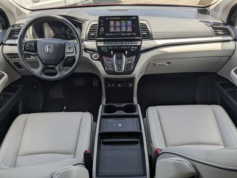 Used 2025 Honda Odyssey Touring image 22