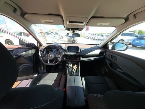 Used 2023 Nissan Rogue S AWD/4WD image 25