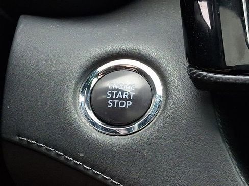 Used 2022 Toyota Highlander XSE FWD image 26