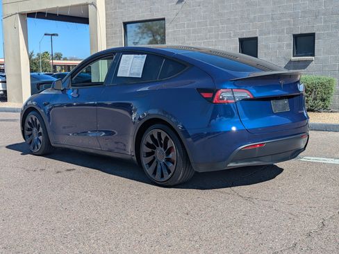 Used 2025 Tesla Model Y Performance image 4