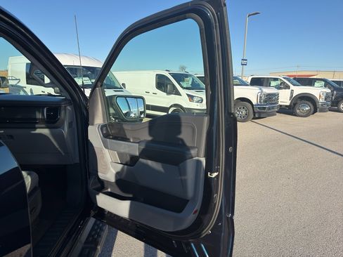 Used 2024 Ford F150 Lightning Flash image 15