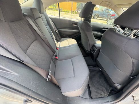 Used 2020 Toyota Corolla LE image 10