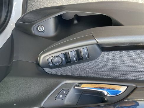 Used 2025 Chevrolet TrailBlazer LT w/ Convenience Package image 13