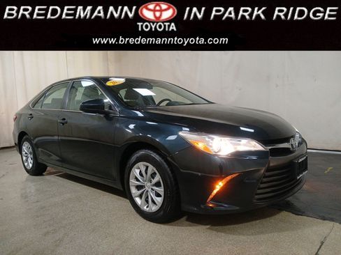Used 2017 Toyota Camry LE w/ Moonroof Package FWD image 1