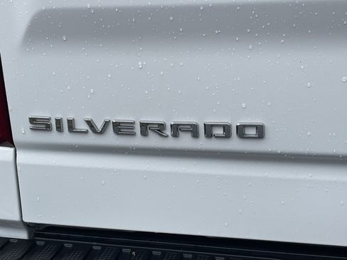 Certified 2024 Chevrolet Silverado 1500 Custom image 22