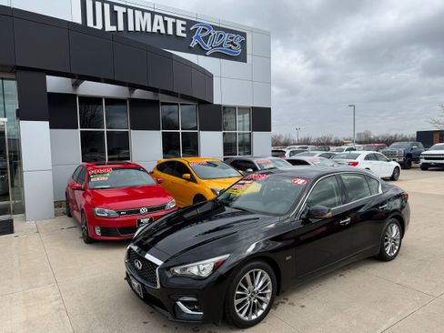 Used 2018 INFINITI Q50 Luxe w/ Essential Package (3.0T Luxe) image 1