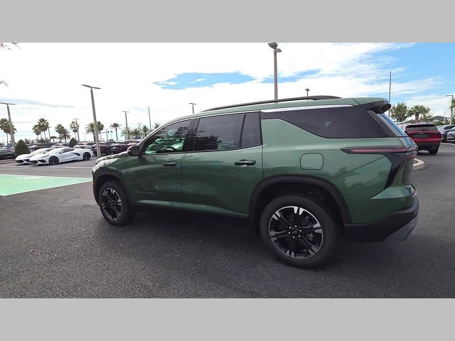 New 2027 Chevrolet Traverse LT w/ Sun and Wheel Package FWD image 23