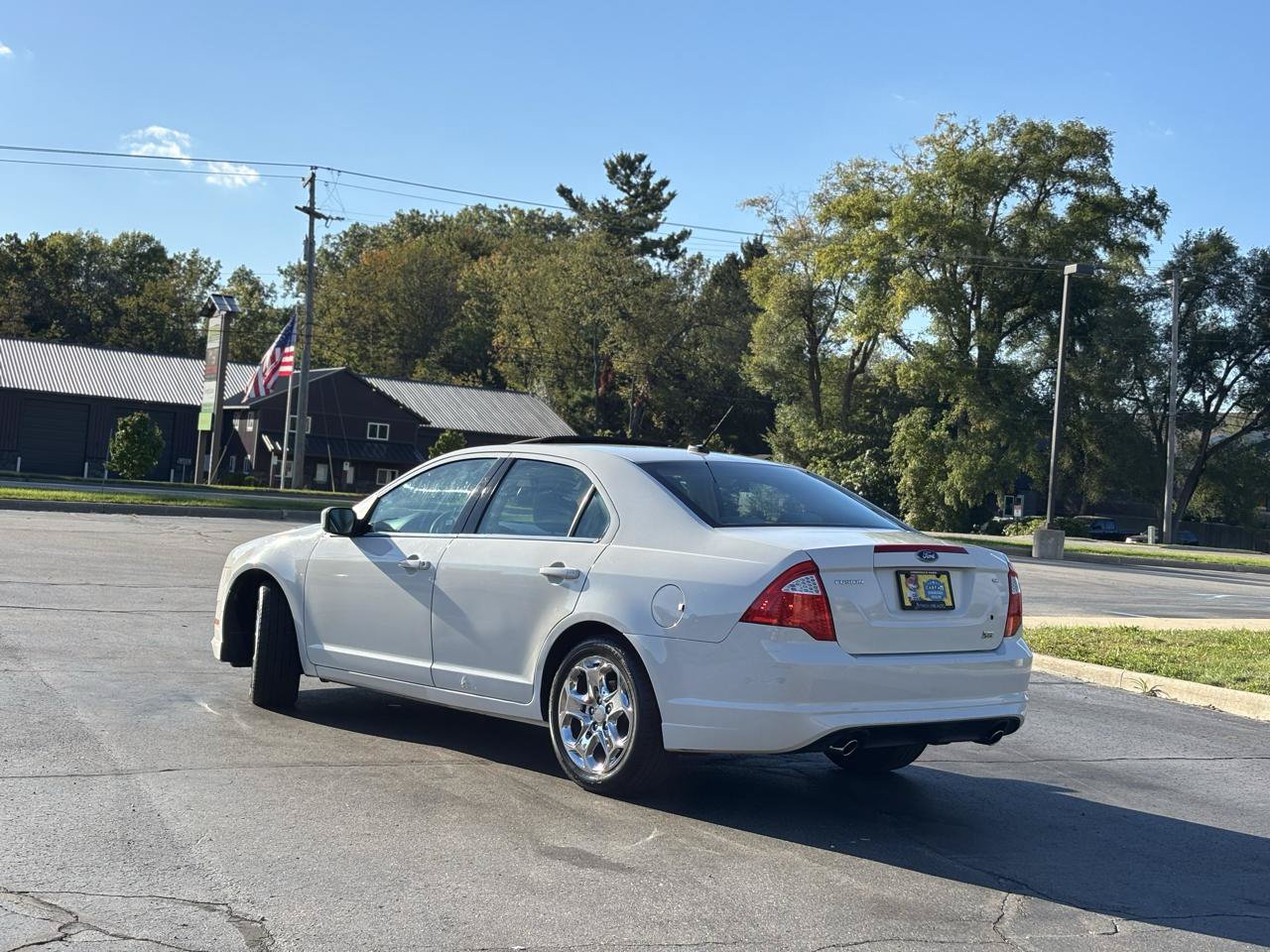 Used 2010 Ford Fusion SE FWD image 6