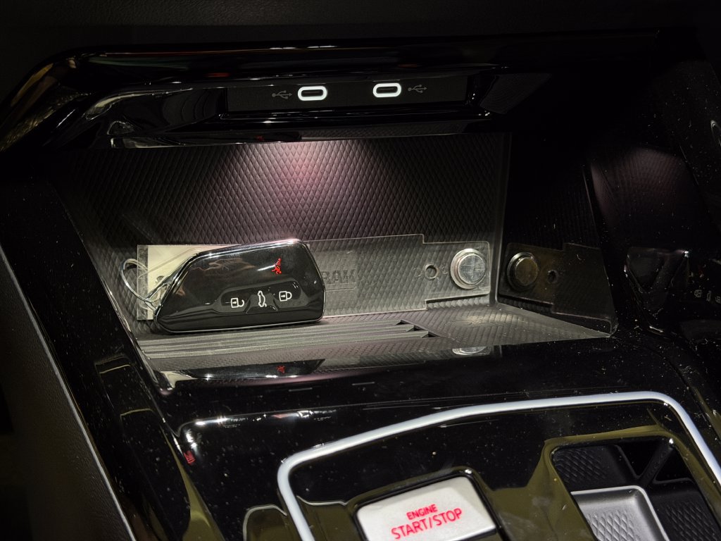 New 2026 Volkswagen GTI SE FWD image 21