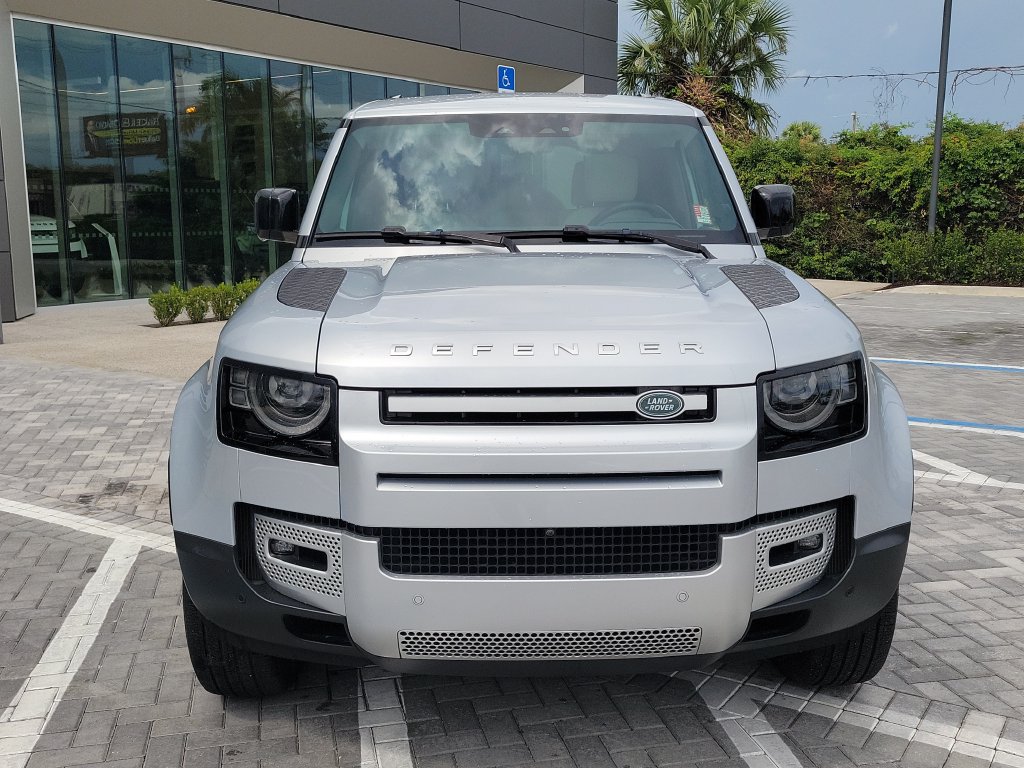 Certified 2024 Land Rover Defender 110 S AWD/4WD image 8