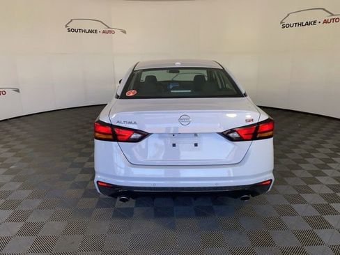 Certified 2024 Nissan Altima 2.5 SR FWD image 10