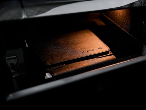 Used 2020 Porsche 718 Cayman GT4 image 17