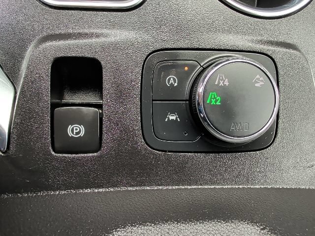 Used 2023 Chevrolet Traverse RS AWD/4WD image 19