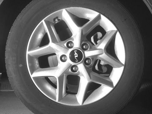 Used 2025 Kia Soul LX w/ LX Technology Package FWD image 13