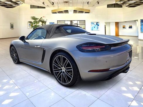 Used 2017 Porsche 718 Boxster S image 5