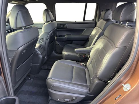 Certified 2025 Hyundai Santa Fe Calligraphy image 16