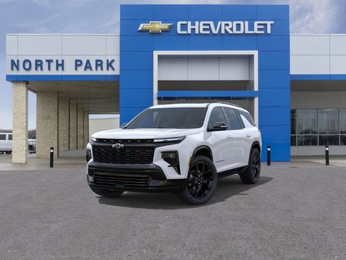 New 2026 Chevrolet Traverse RS image 8
