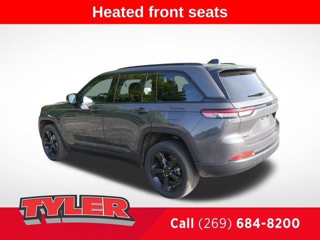 Certified 2024 Jeep Grand Cherokee Limited w/ Black Appearance Package AWD/4WD image 5