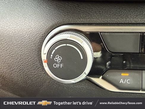 Used 2024 Nissan Altima 2.5 SV FWD image 22