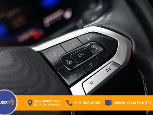 Used 2024 Volkswagen Taos S FWD image 19