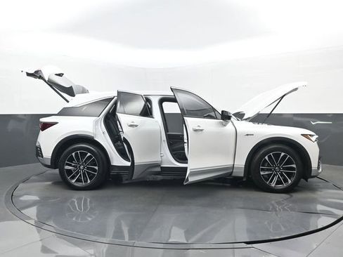 Used 2024 Acura ZDX A-Spec RWD image 32