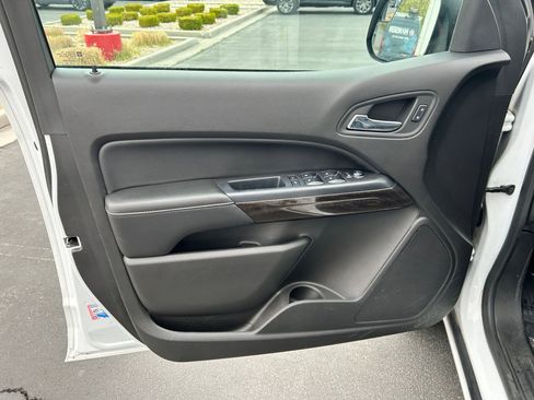 Used 2016 GMC Canyon SLT w/ Driver Alert Package image 9