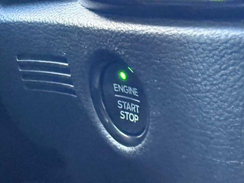 Used 2022 Ford Ranger Lariat w/ Equipment Group 501A High image 15